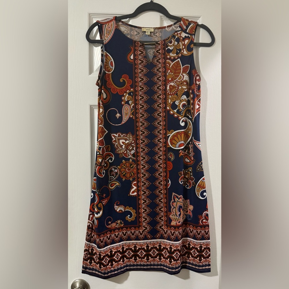 Elegant Paisley Print Dress